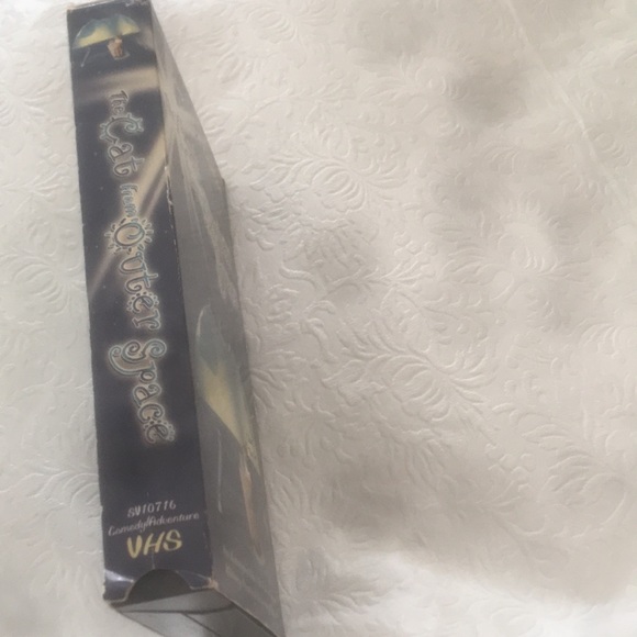 VTG VHS#SV10716 The Cat From Outer Space - Picture 5 of 6